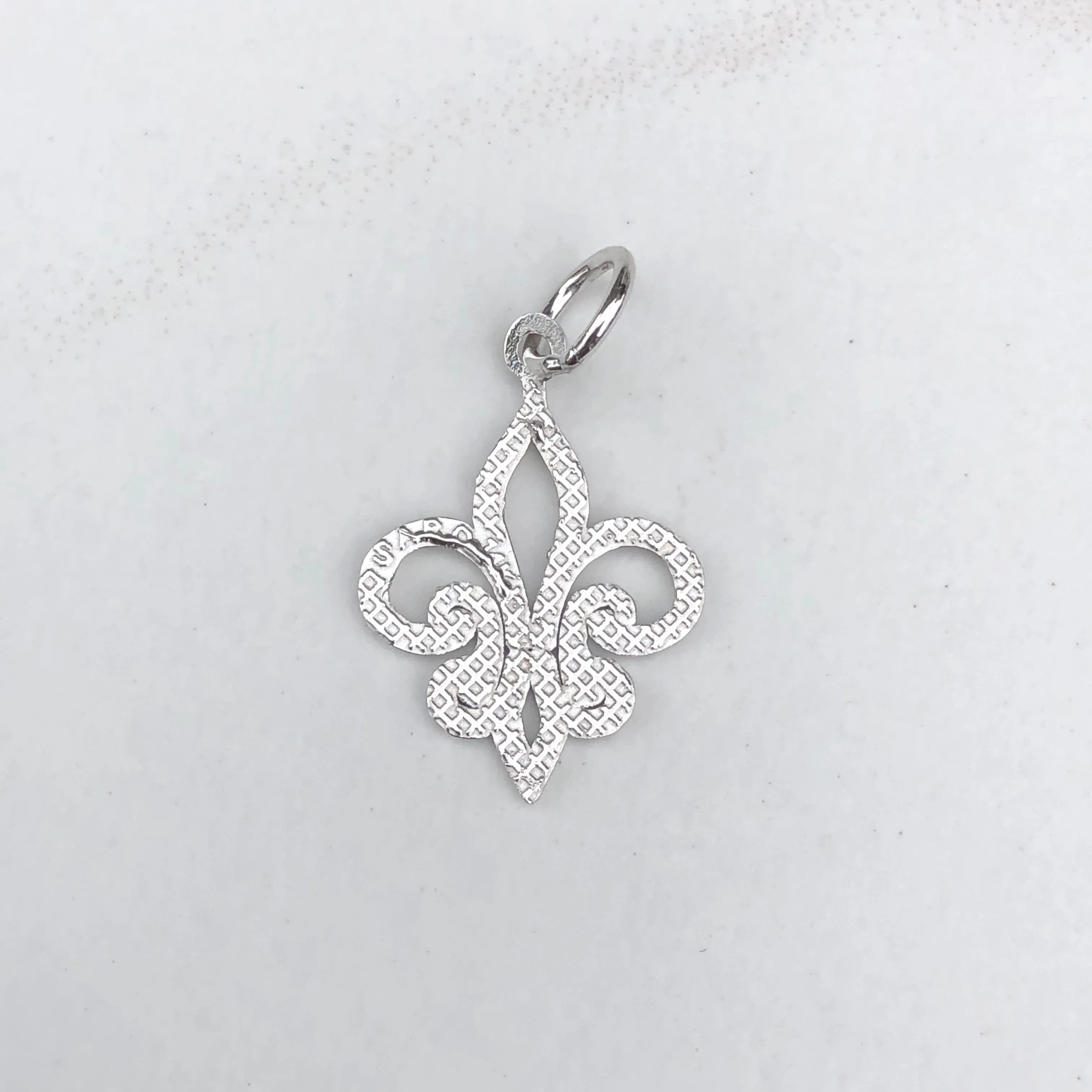 14KT White Gold Cut-Out Fleur de Lis Pendant Charm