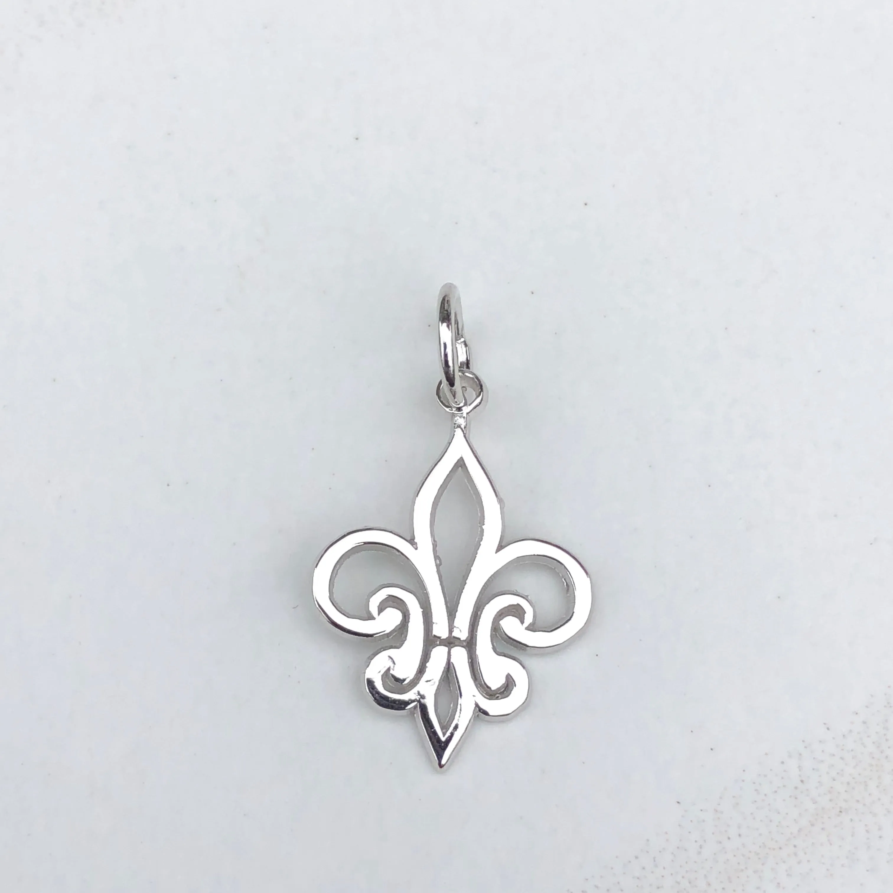 14KT White Gold Cut-Out Fleur de Lis Pendant Charm