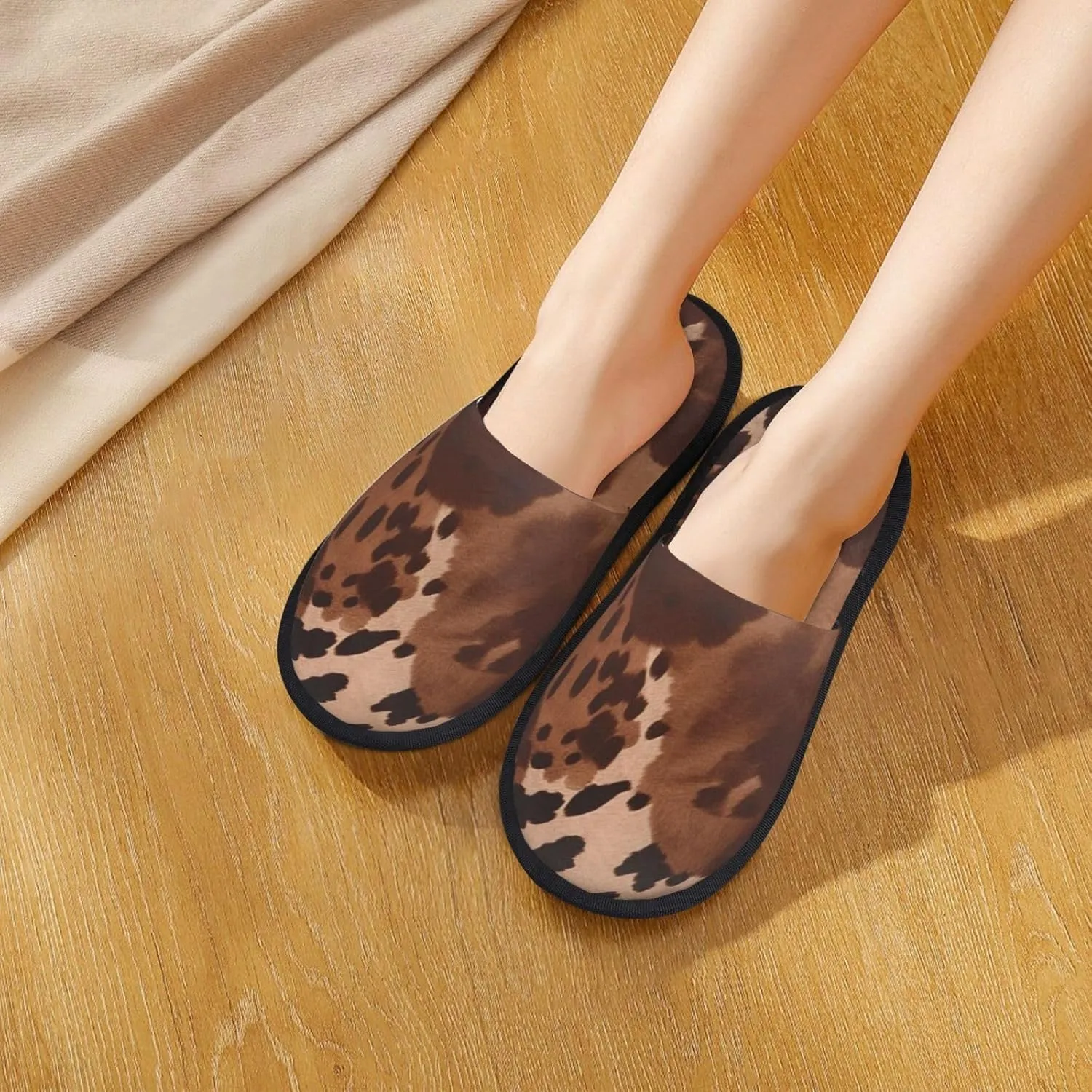 Brown cowhide art Furry Slippers for Men Women Fuzzy Memory Foam Slippers Warm Comfy Slip-on Bedroom Shoes Winter House Shoes for Indoor Outdoor