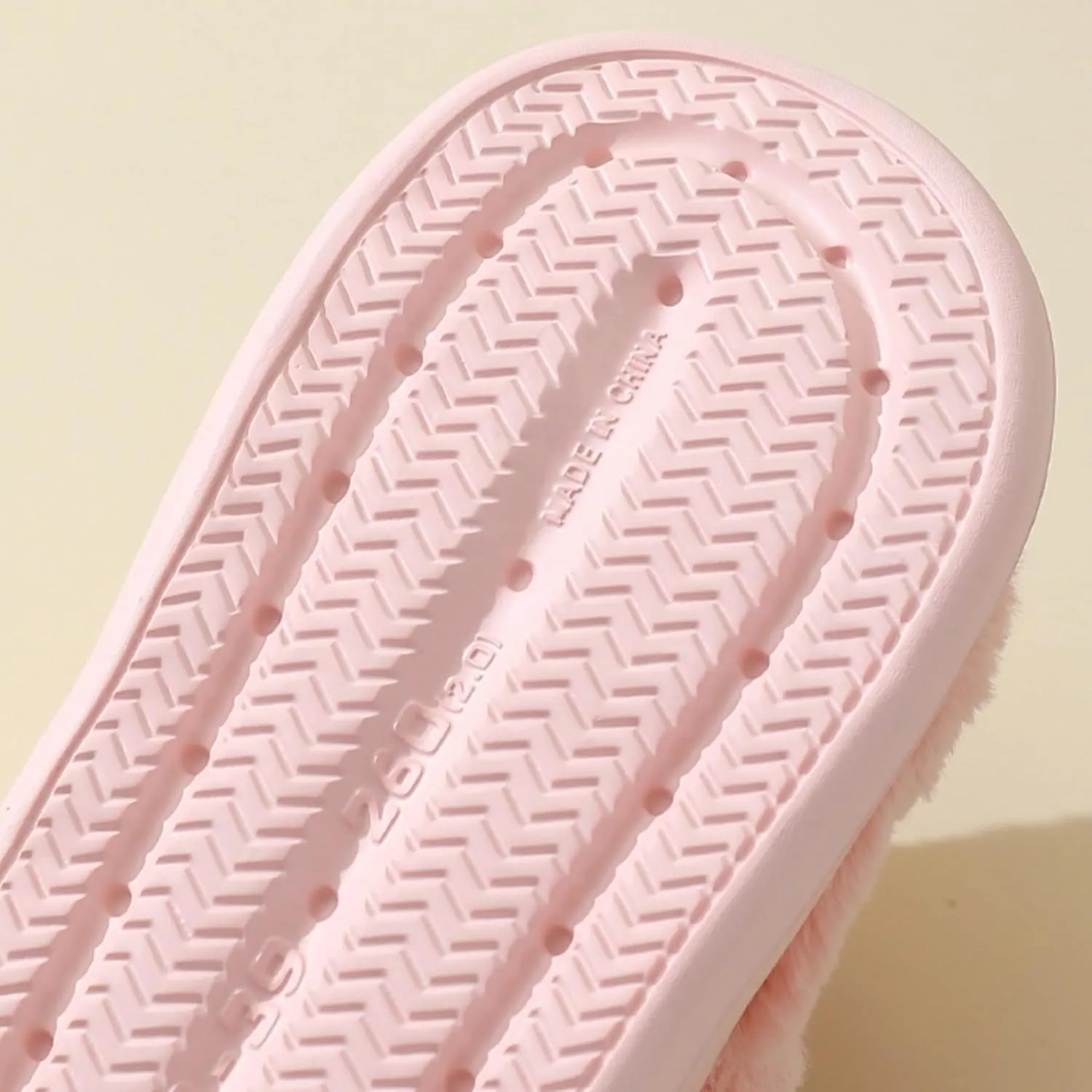 House Slippers for Women Men Thickened Sole Home Slippers Checkered Soft Fleece Warm Slippers Winter Plush Slip On Checkerboard Slippers Slides Couple Comfy Cozy Indoor Bedroom Shoes Non Slip