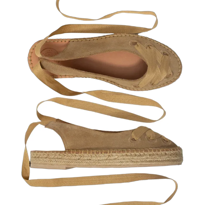 Lace Beatriz Canela