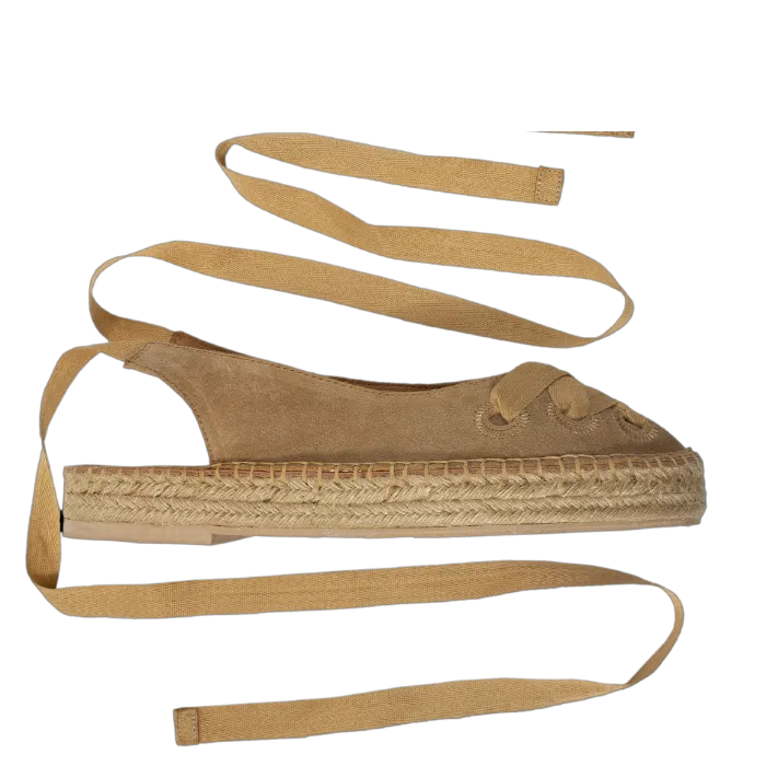 Lace Beatriz Canela