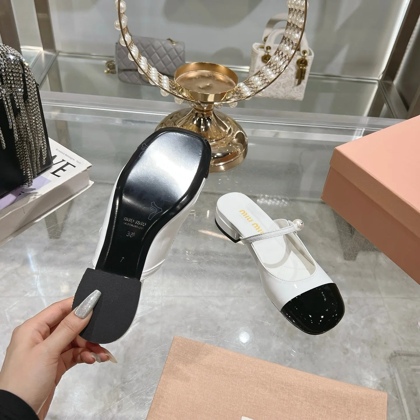 Miu 25C Flat Mule White Patent Leather 235306