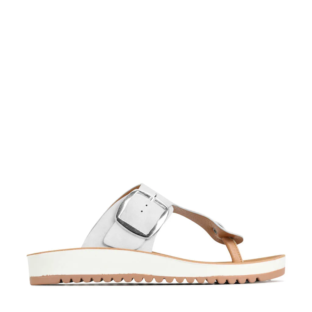 NADA BUCKLE SLIDE SANDALS