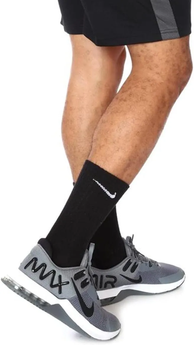 Nike Men's flatsneaker Sneaker