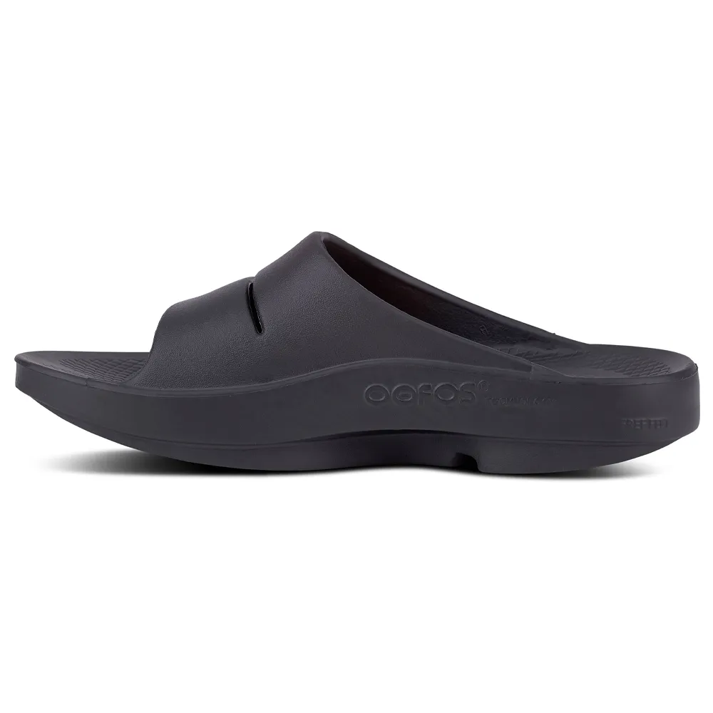 OOFOS OOahh Black Slide Sandal (Unisex)