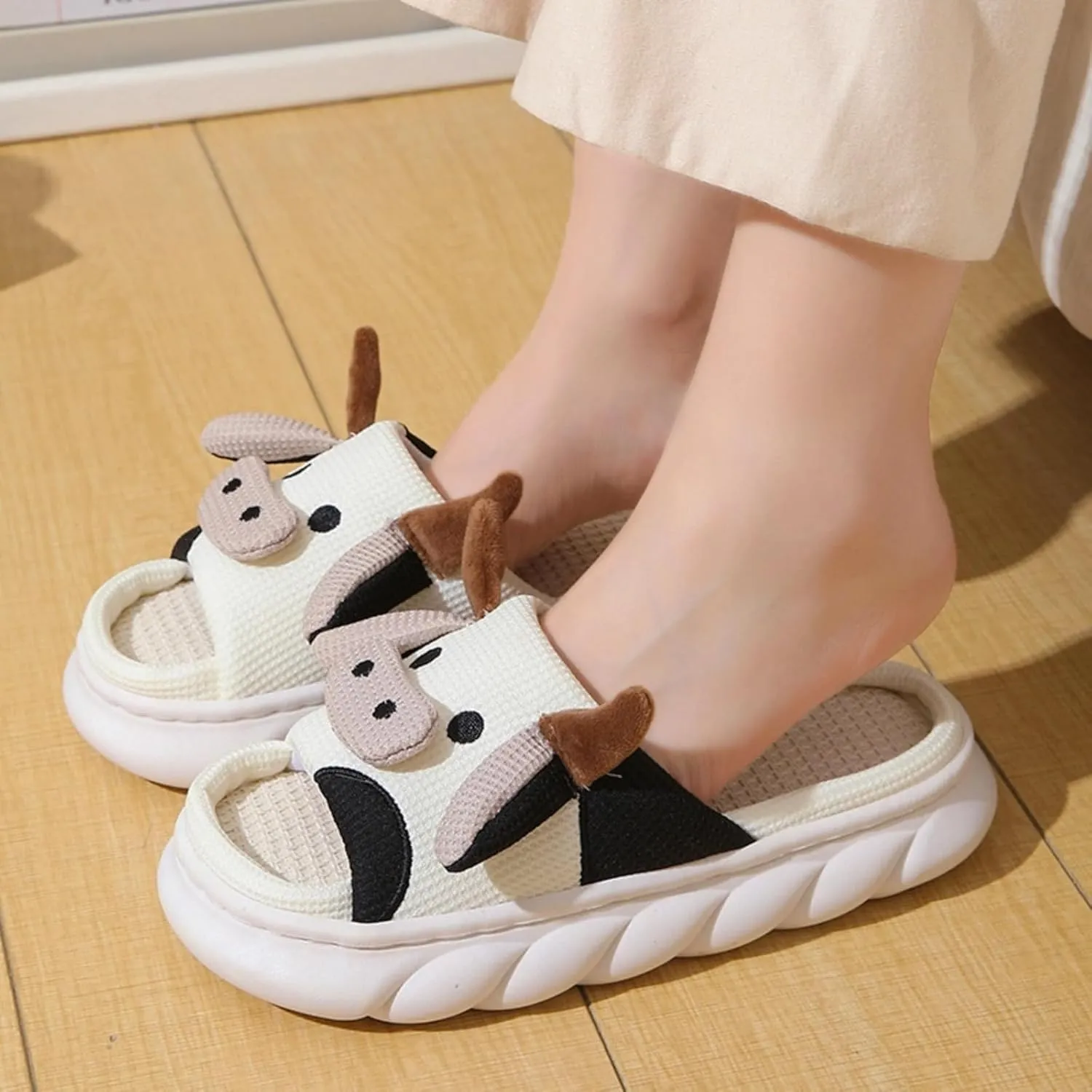 Panda Slippers for Women Men Indoor Couple Linen Slippers Cute Cartoon Panda Animal Slides Sandals Adult Mens Cow Home Slippers Comfy House Slippers Outdoor Shoes Non-Slip Slippers
