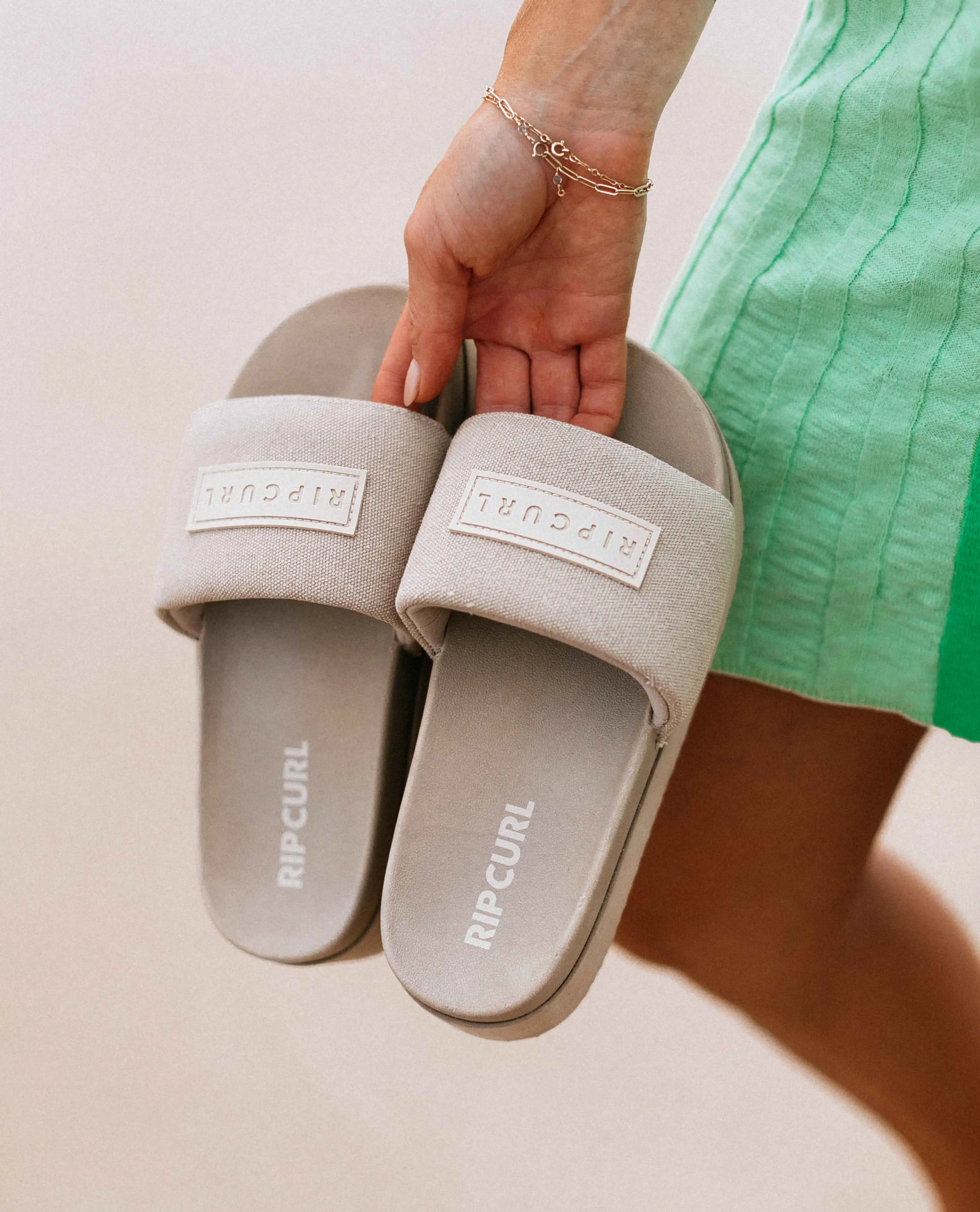Premium Surf Bloom Slide by Rip Curl - Straw