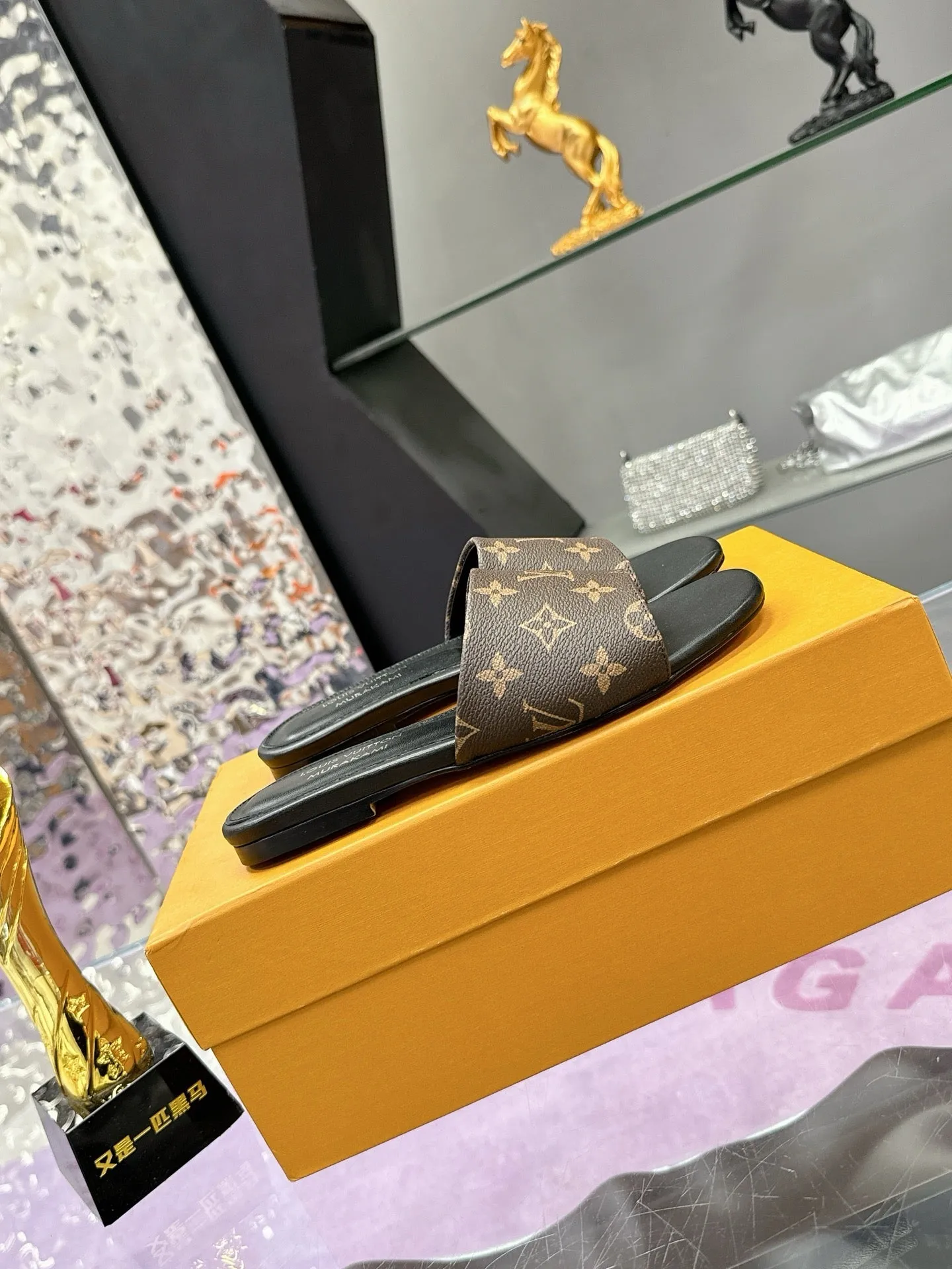 SE1612 LV x TM 6AM Flat Mule / Size5-11