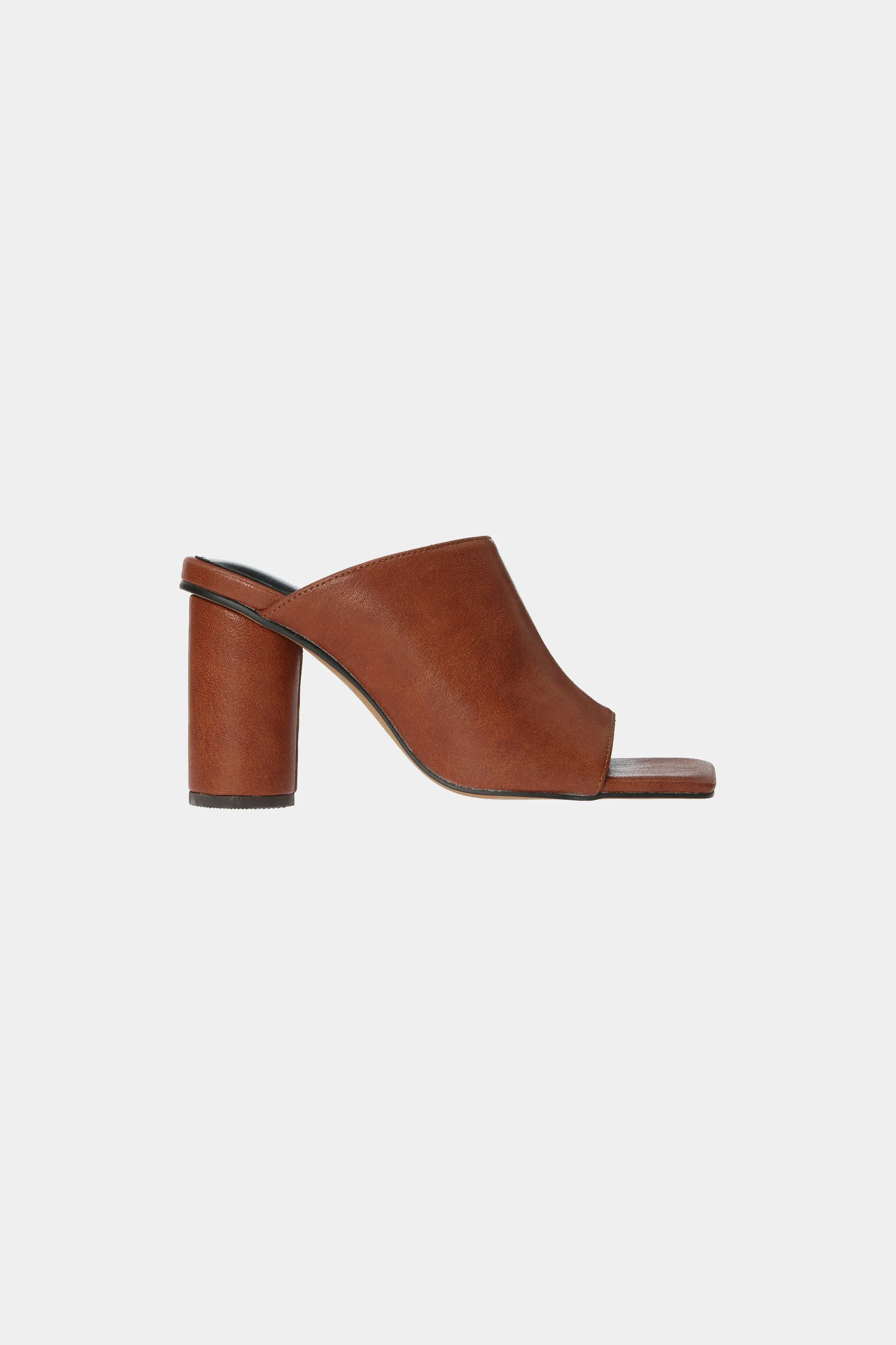 square toe mule