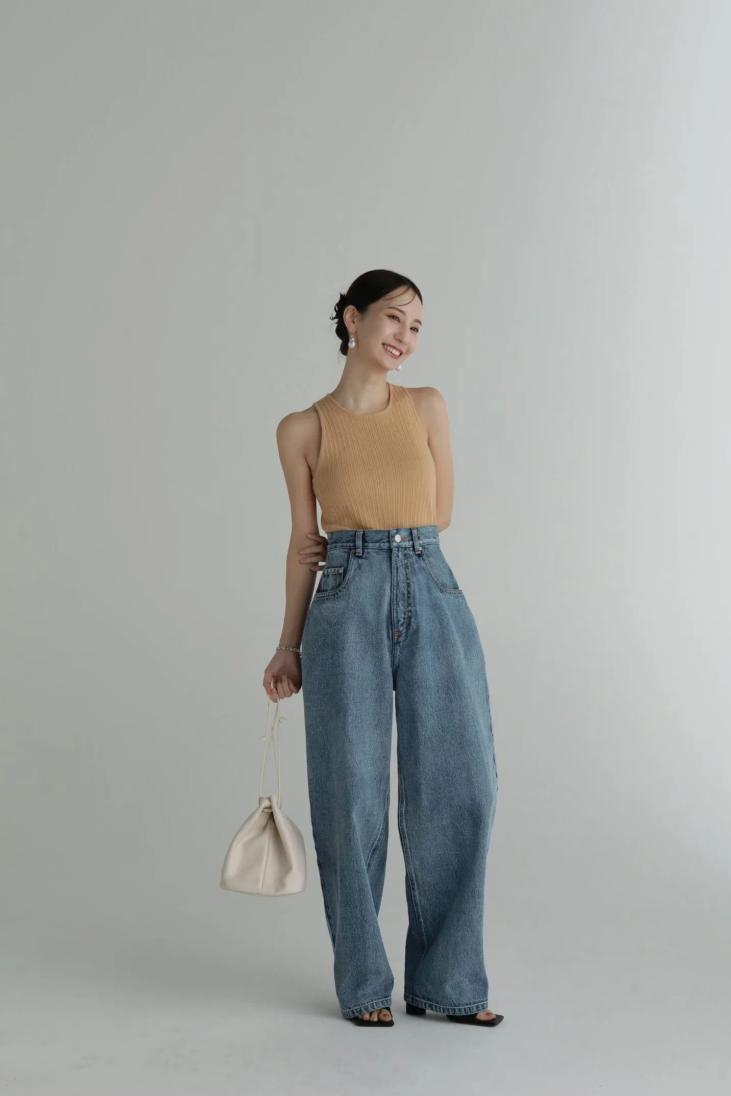 square toe mule