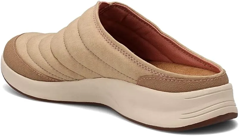 Taos Footwear Women's Right On Mule
