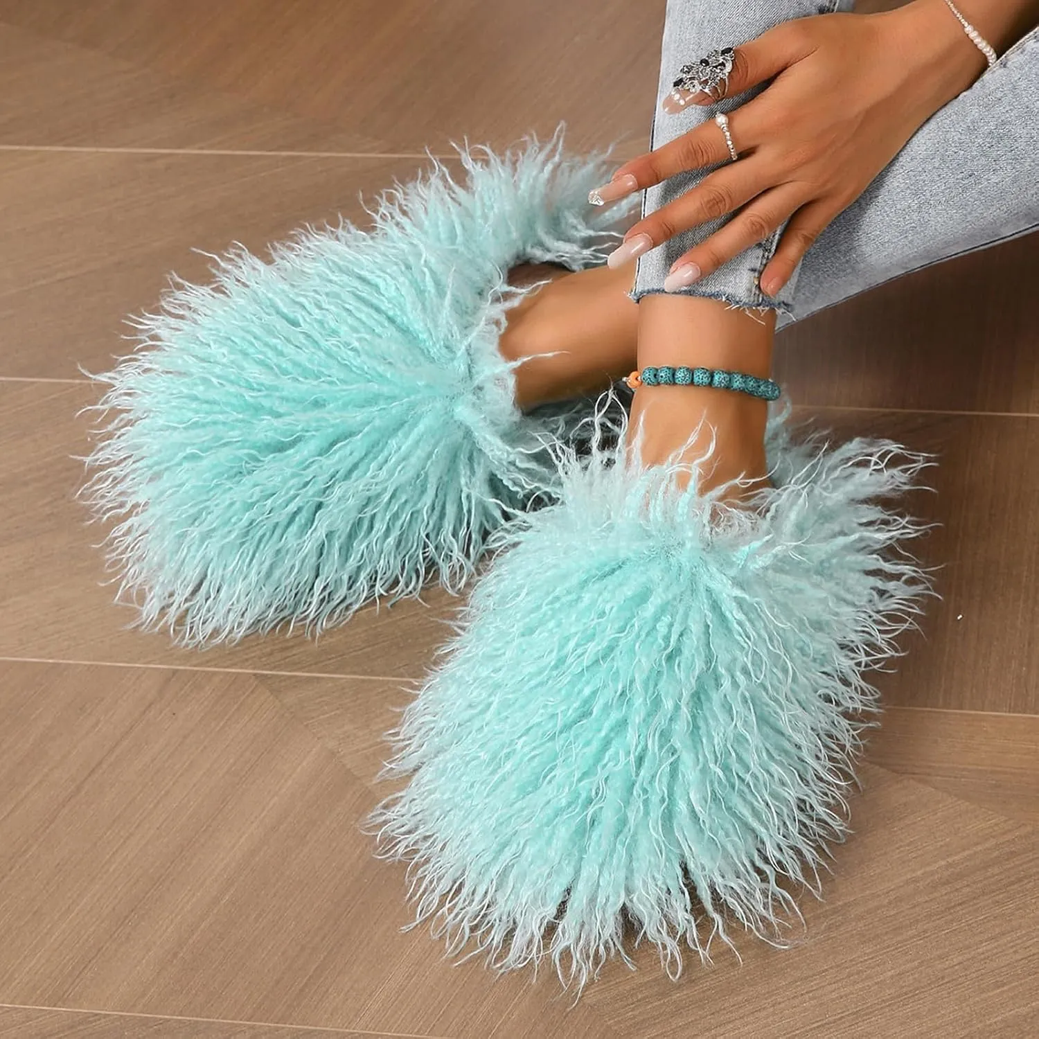 Unisex Fuzzy Faux Fur Slippers, Women's Fluffy Long Hair Sheep Faux Fur Slip on Slides, Girls Luxury Big Fluffy Outdoor Flat Slippers, Long Curly Hair Non-Slip Warm Home Slide Shoes