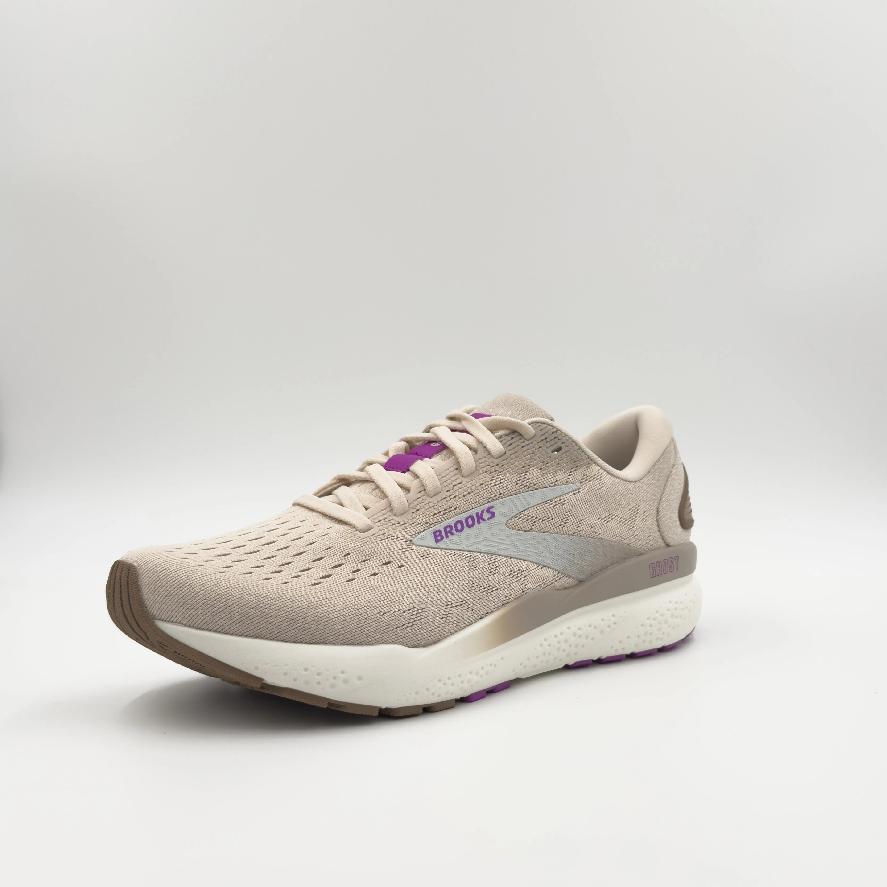 Women's Ghost 16