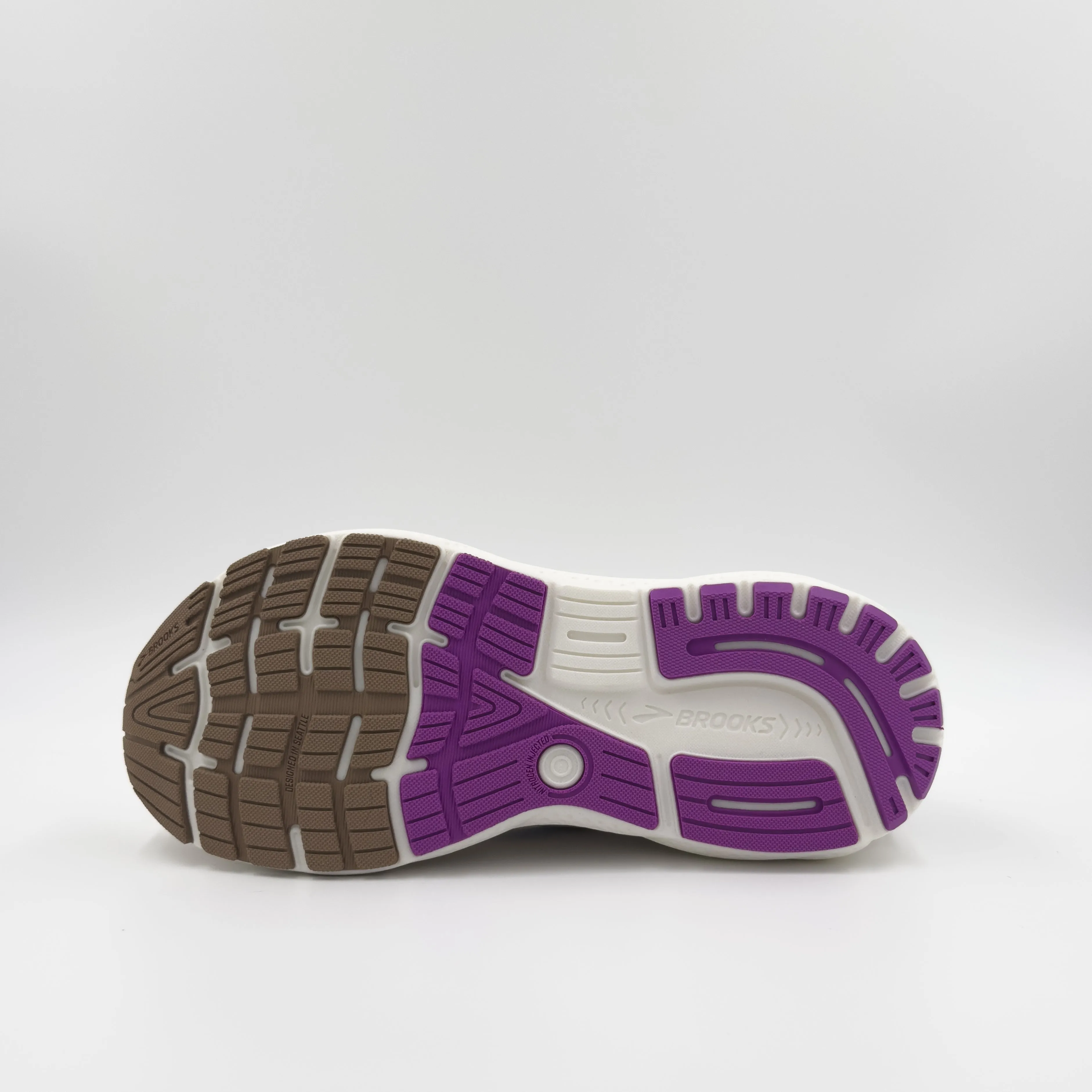 Women's Ghost 16