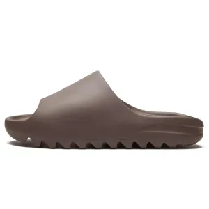 Yeezy Slide ‘Soot’