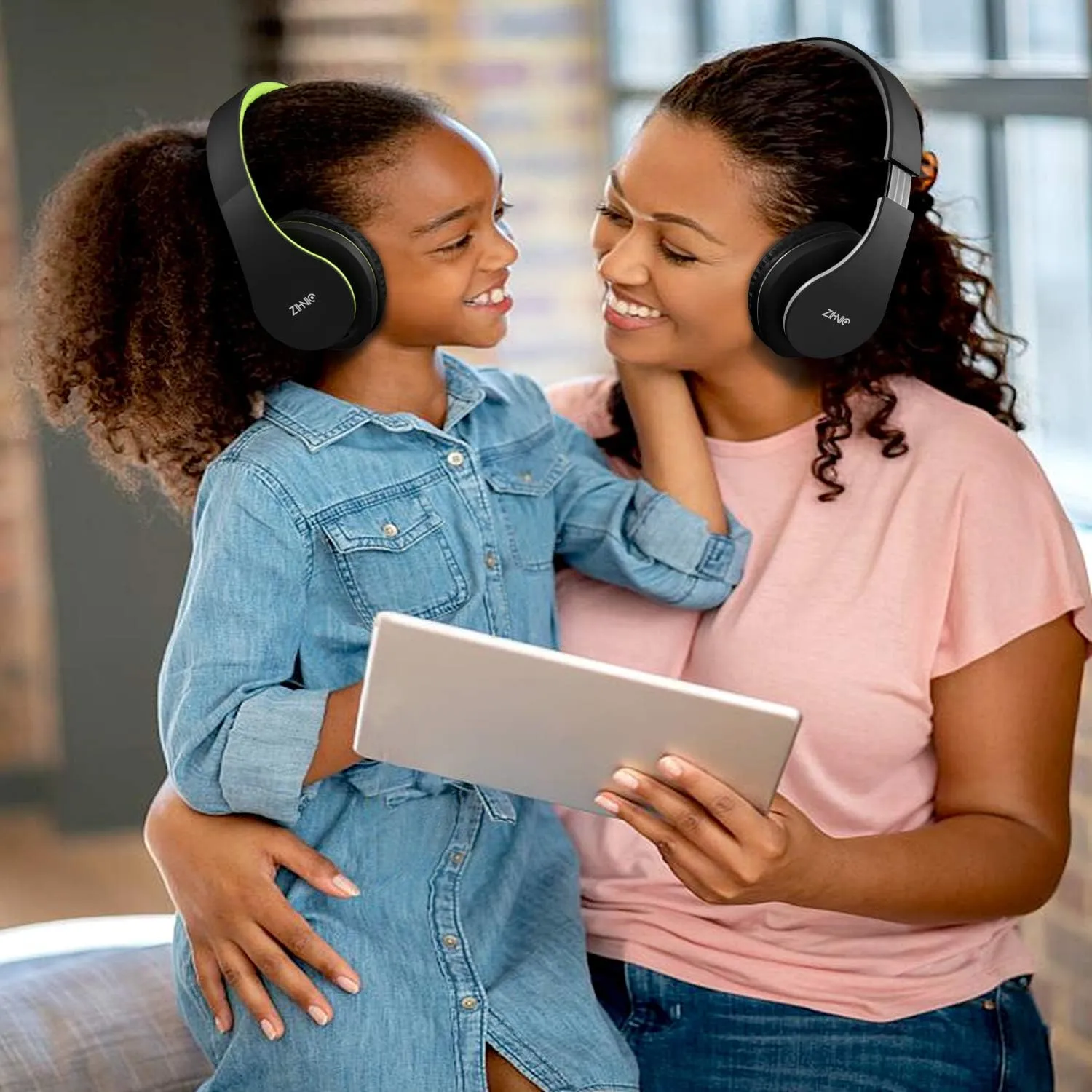 ZIHNIC Bluetooth Headphones Over-Ear, Foldable Wireless and Wired Stereo Headset Micro SD/TF, FM for Cell Phone,PC,Soft Earmuffs &Light Weight for Prolonged Wearing(Black/Green)
